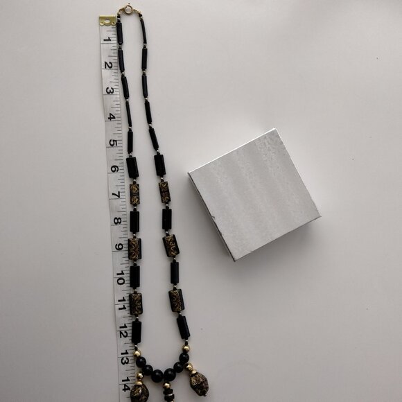 Vintage Lacquer Bead Black & Gold Necklace Marked Japan on Clasp - Picture 9 of 9